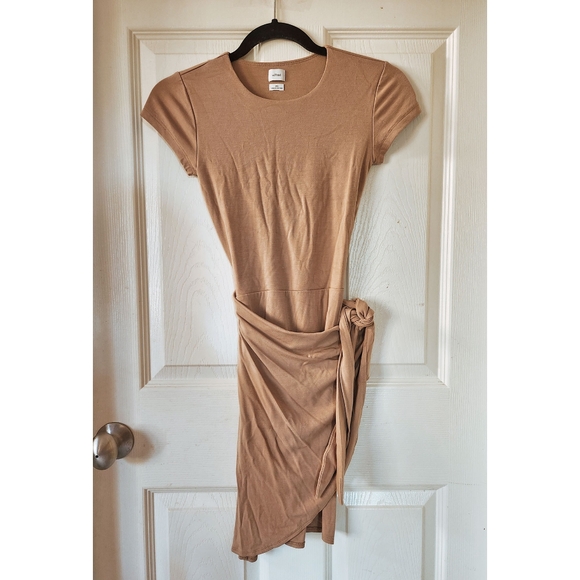 Aritzia Wilfred Lune Dress - Gold Camel - Picture 2 of 5